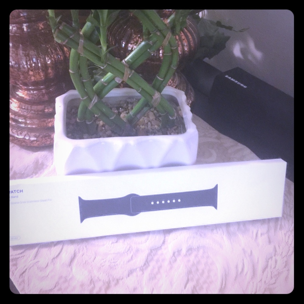 Brand New Apple Watch Band 38 MM Blk